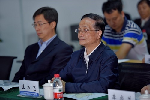 民盟重慶市委原主委、重慶市政協(xié)原副主席陳萬志出席會議.jpg 民盟重慶市委原主委、重慶市政協(xié)原副主席陳萬志出席會議.jpg