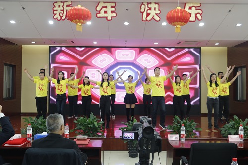 開場舞《我們都是追夢人》 .JPG 開場舞《我們都是追夢人》 .JPG